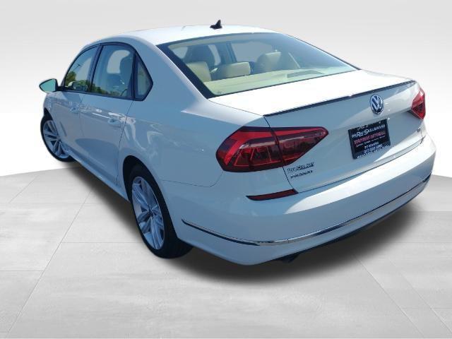 2019 volkswagen passat 2.0t wolfsburg edition