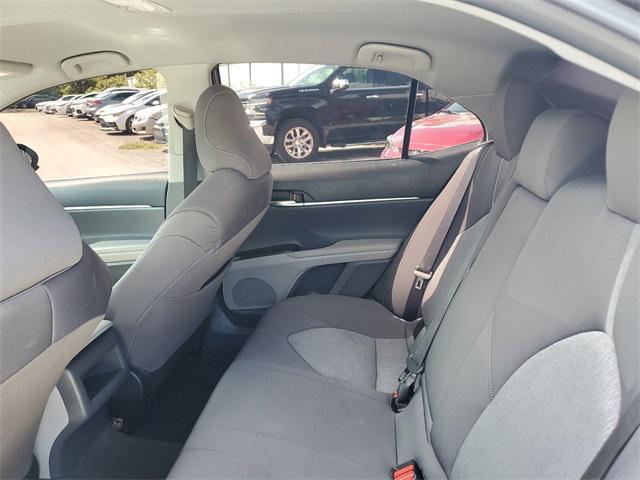 2023 toyota camry le