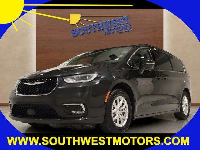 2022 chrysler pacifica touring-l