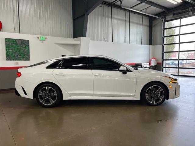 2022 kia k5 ex