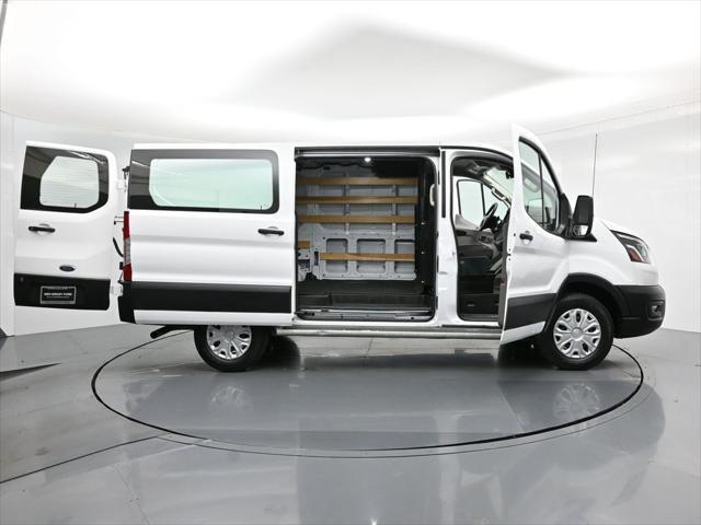 2023 ford transit-150 base