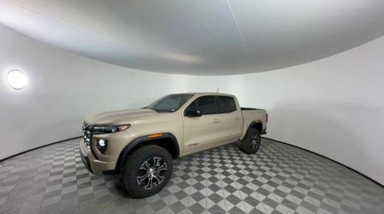 2024 GMC Canyon