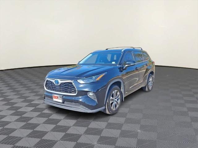 2022 toyota highlander hybrid xle