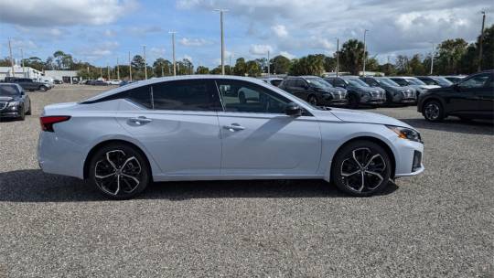 2025 Nissan Altima