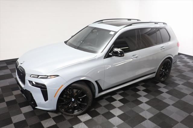 2023 bmw x7 m60i