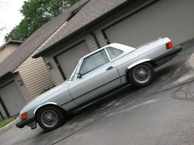 1988 mercedes benz 560sl* 2tops convertible* maintained* excellent* no reserve