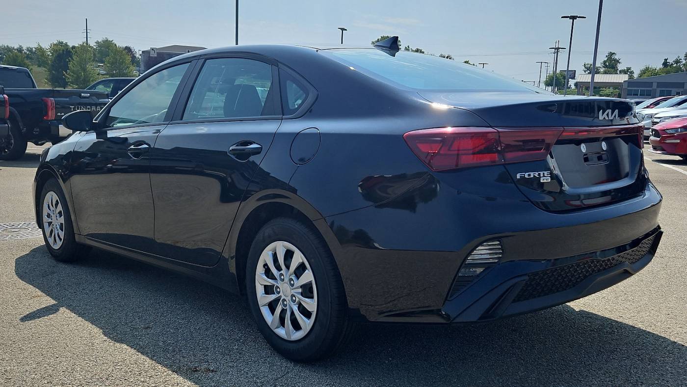 2024 kia forte lx