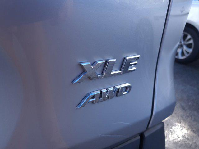 2020 toyota rav4 xle