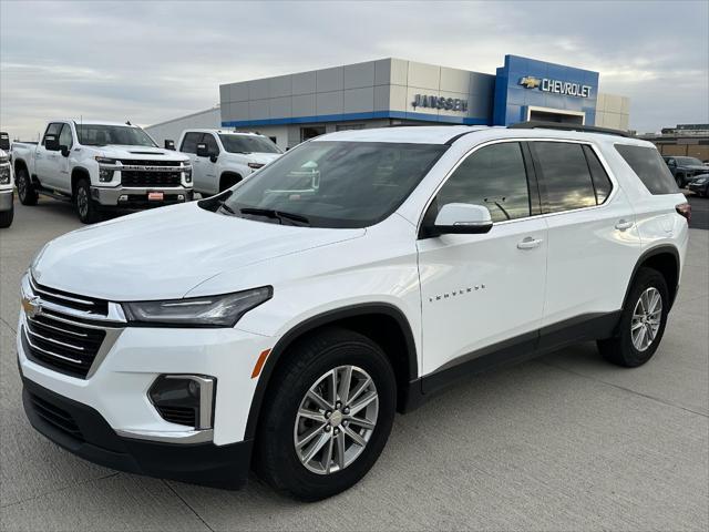 2023 chevrolet traverse lt cloth
