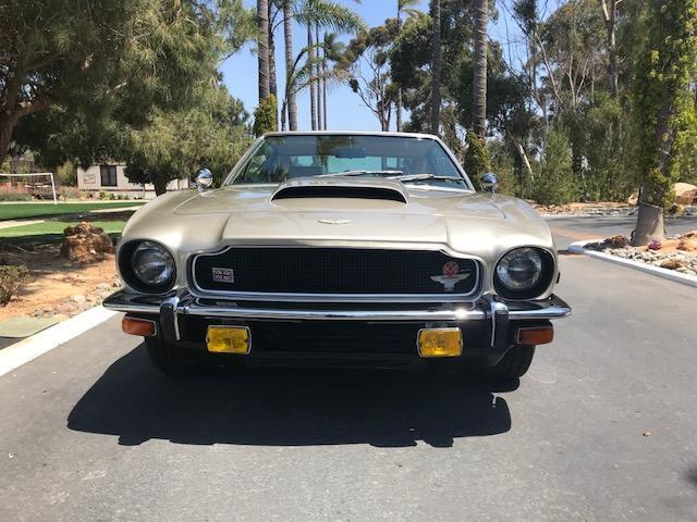 1976 aston martin v8