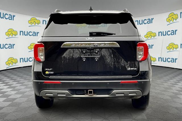 2021 ford explorer xlt