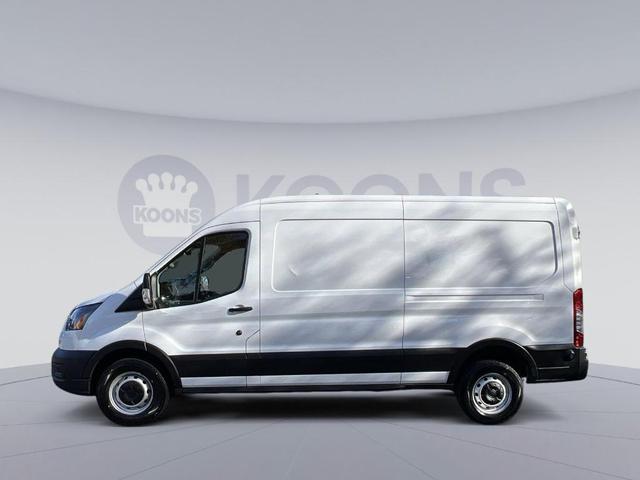 2023 ford transit-250 base