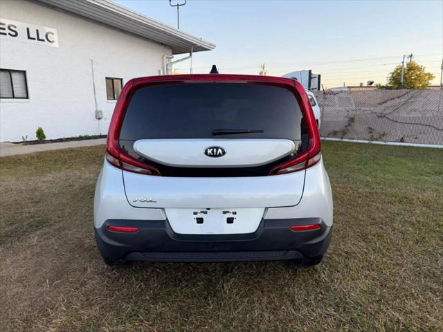 2020 kia soul lx
