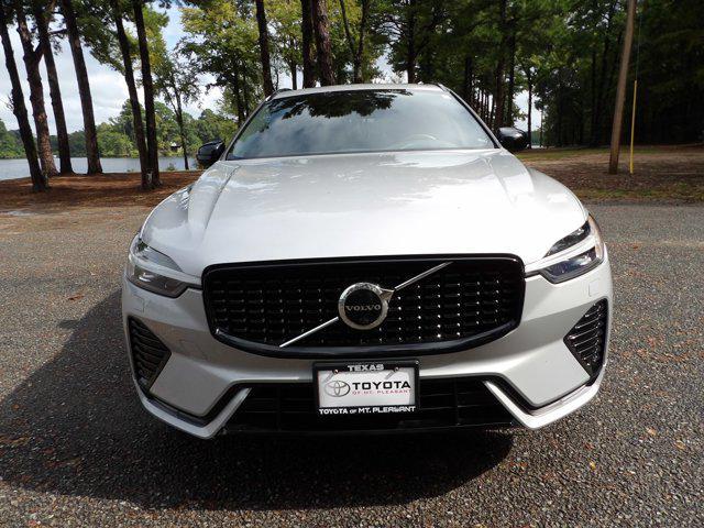 2022 volvo xc60 b5 r-design