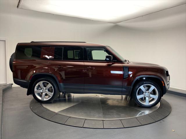 2023 land rover defender 130 se