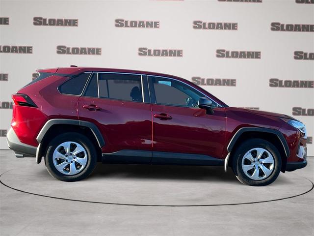 2022 toyota rav4 le