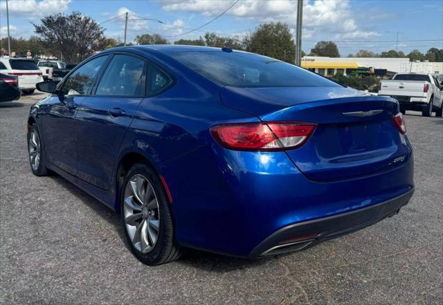 2015 chrysler 200 s