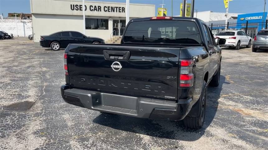 2023 nissan frontier sv