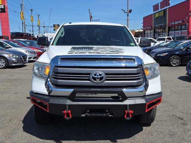 2014 toyota tundra sr5