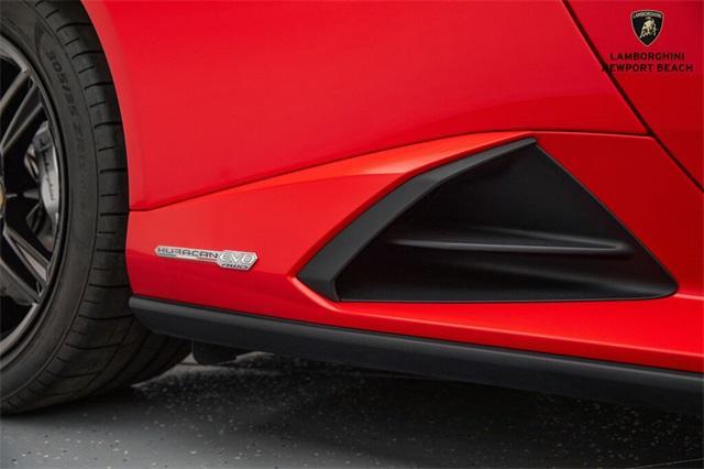 2022 lamborghini huracan evo spyder rwd
