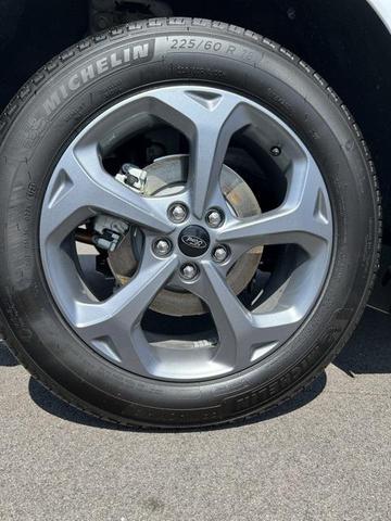 2023 ford escape st-line select
