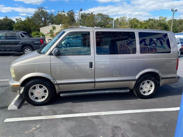 2005 gmc safari slt
