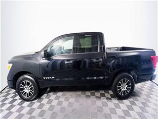 2022 Nissan Titan sv