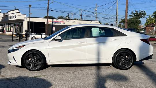 2022 Hyundai Elantra