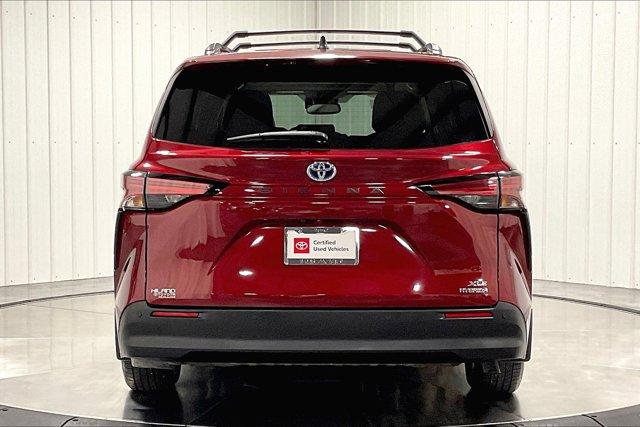 2022 toyota sienna xle