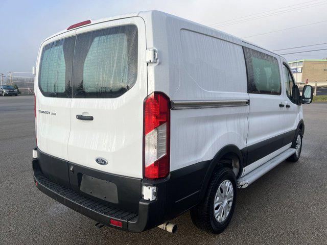 2023 ford transit-250 base