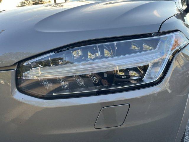 2021 volvo xc90 t6 inscription 6 passenger