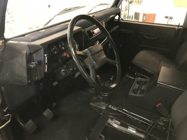 1986 land rover defender 90 - left hand drive