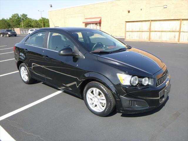 2016 chevrolet sonic lt