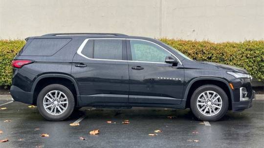 2022 chevrolet traverse lt leather
