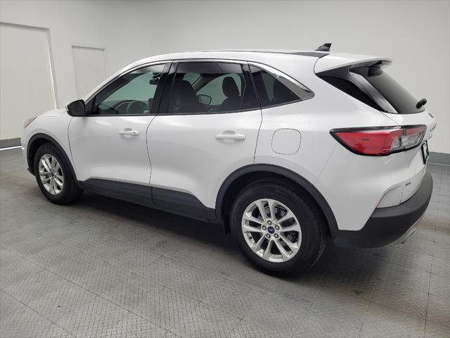2020 ford escape se