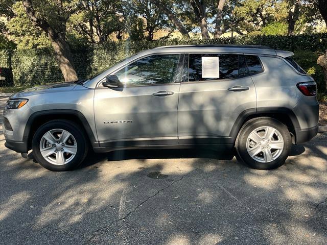 2022 jeep compass latitude