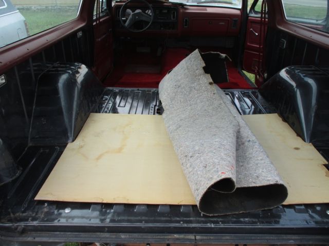 87 ramcharger 80k mile 4x4 texas truck exc. interior solid body trailduster suv