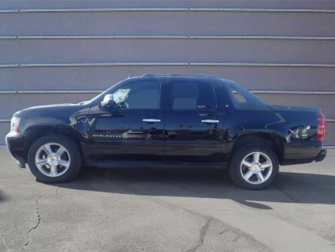 2011 chevrolet avalanche lt 4x4 lt 4dr crew cab pickup for sale in omaha, nebraska