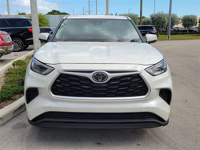 2021 toyota highlander l