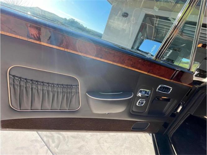 1986 rolls-royce corniche in glendale, california