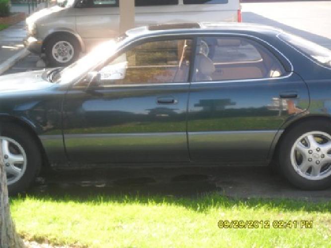 obo auto, 95 lexus es300, v-6, 3l, luxury car, all optons included, green/silver in grover beach, ca
