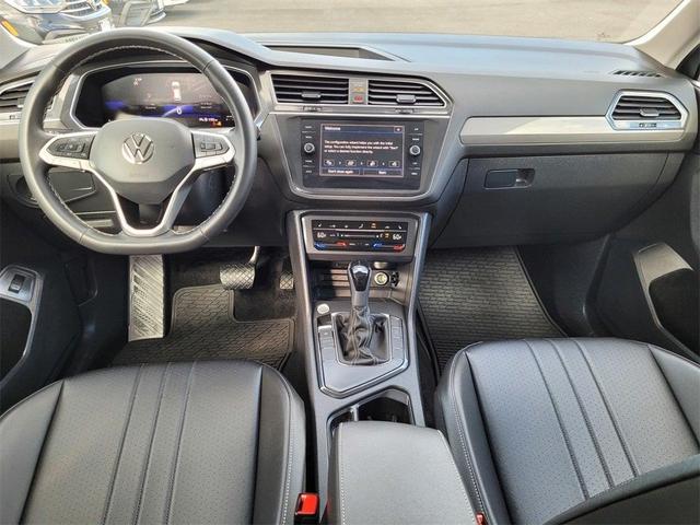 2024 volkswagen tiguan 2.0t se