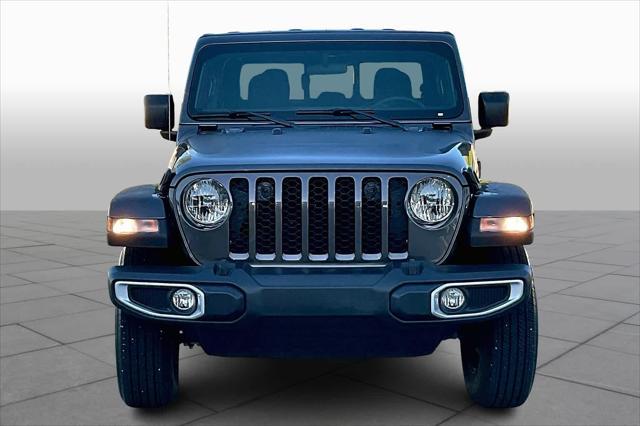 2023 jeep gladiator sport s