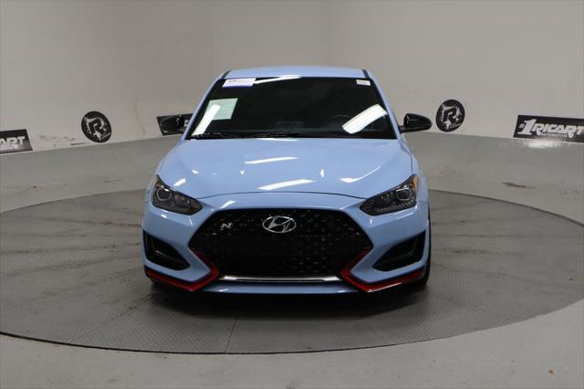 2020 hyundai veloster base