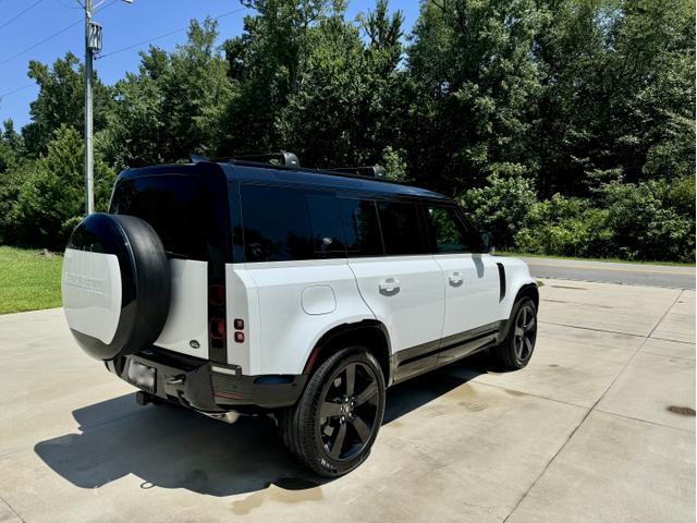 2023 land rover defender x-dynamic se