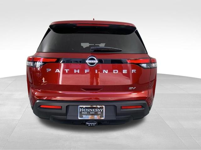 2022 nissan pathfinder sv