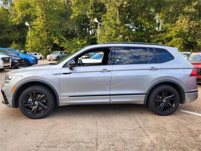 2023 volkswagen tiguan 2.0t se r-line black
