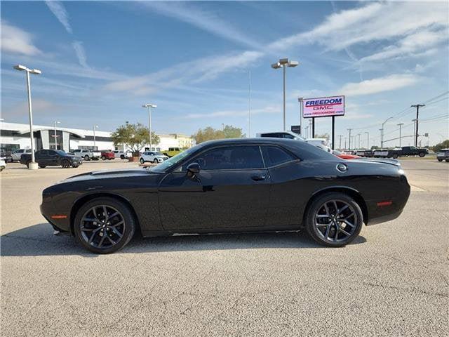 2019 dodge challenger sxt