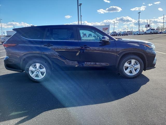 2024 toyota highlander le