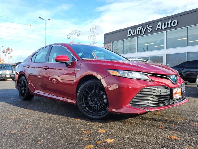 2020 toyota camry hybrid le